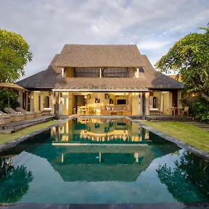https://space-at-bali-villas.ubudhotelsnow.com